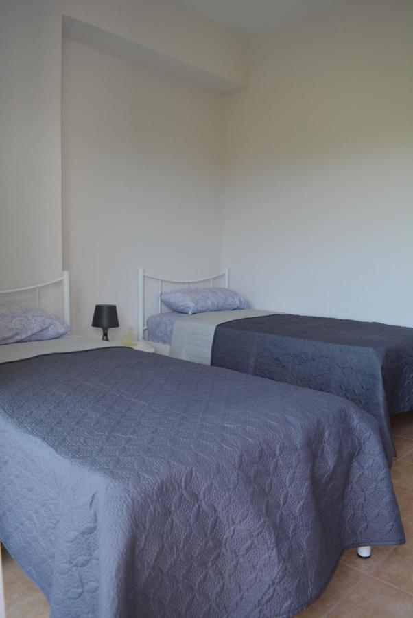 Panos Apartments Gerakini Extérieur photo