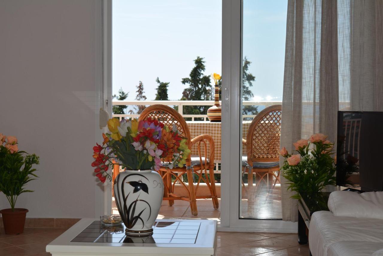 Panos Apartments Gerakini Extérieur photo