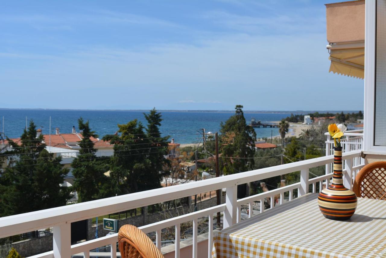 Panos Apartments Gerakini Extérieur photo